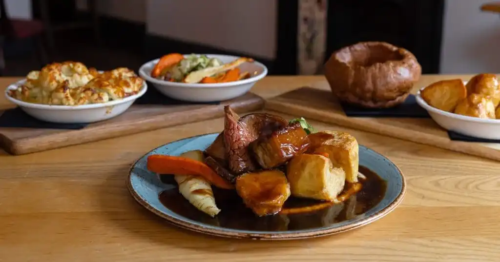 A photo of the triple at The Volley